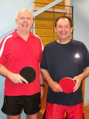 O40 Singles Winner Ian Talbot and Club Singles Winner Lindsay Ward